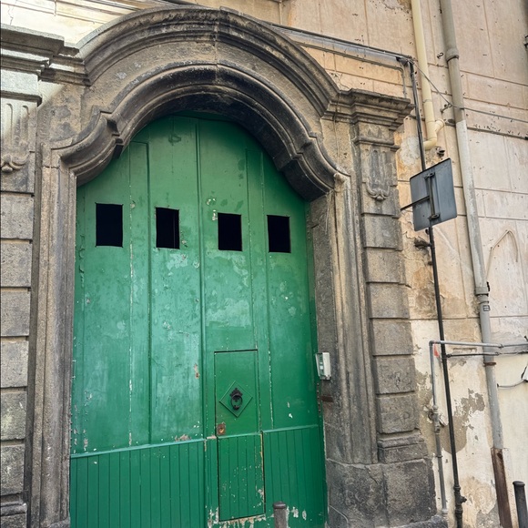 Meet your Posher, Shani - Picture 1 of 1